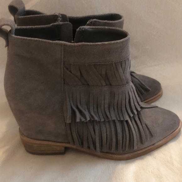 Steve Madden fringe booties! - Picture 2 of 4